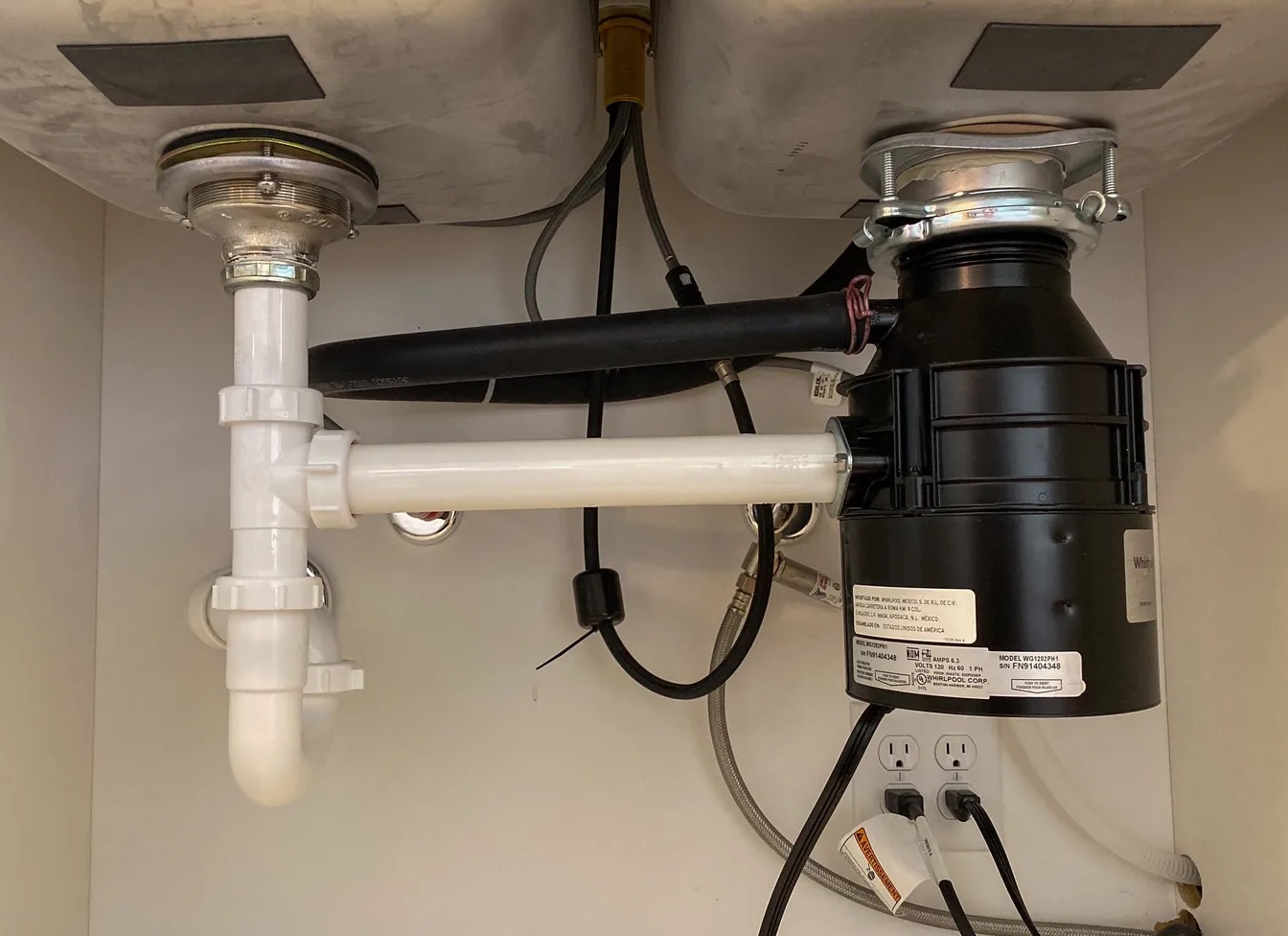 Leaky Garbage Disposal Cleanup in Rockwall, TX